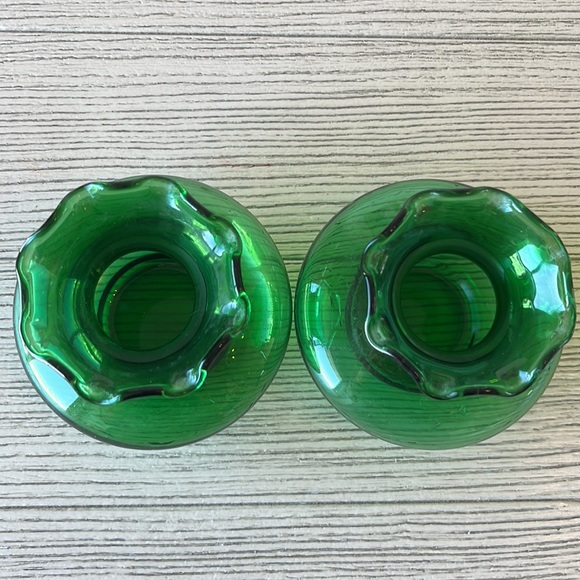 Vintage Green Glass Bud Vase, Anchor Hocking, Small Emerald Green Vase, Set of 2 - Picture 3 of 3